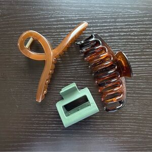 Set of Hair Claw Clips in Brown and Green
